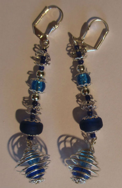 Boucle d`oreilles berbère bleu