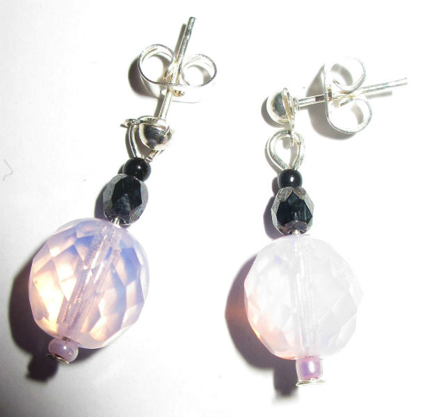 boucle d`oreille rose à paillette
